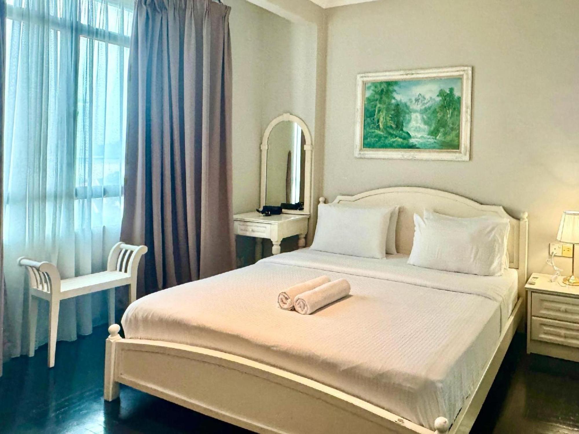 Century Bay Private Residences Sungai Dua Bukit Exterior photo